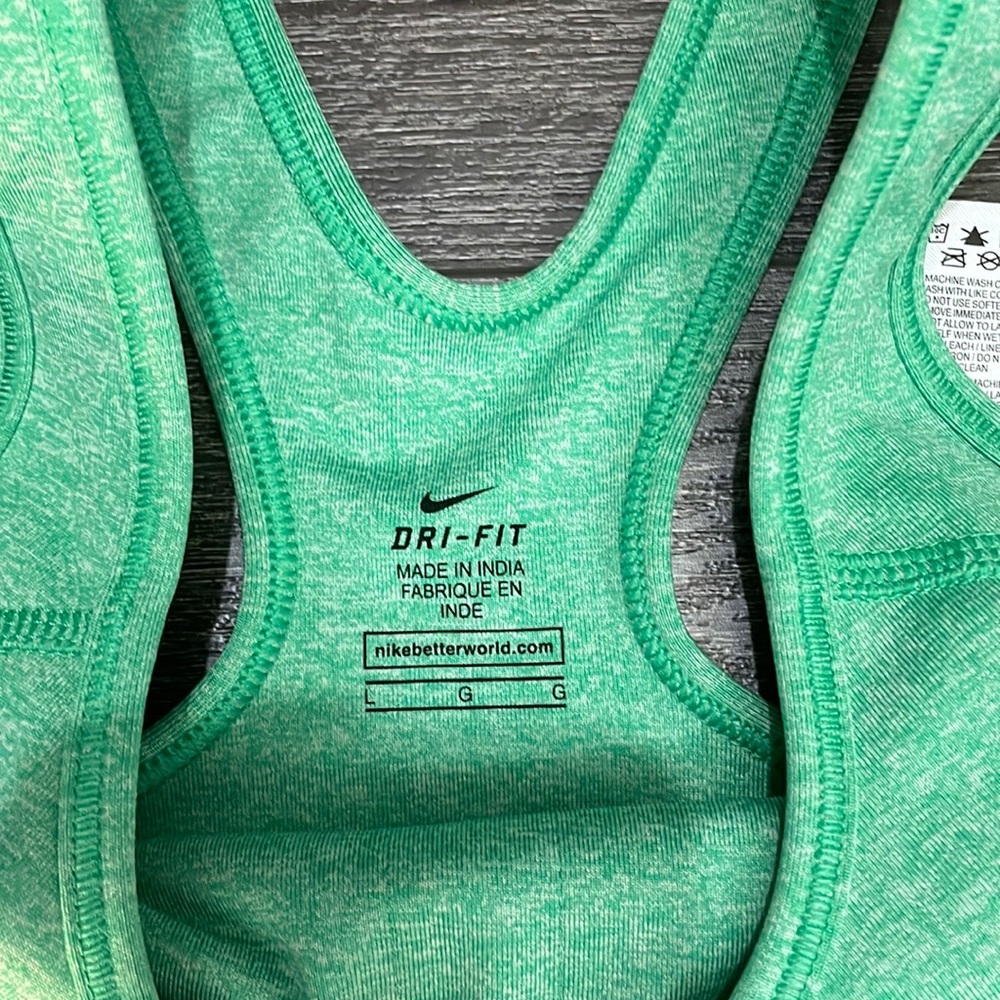 Nike Dri FIT Swoosh Sports Bra - Picture 3 of 7